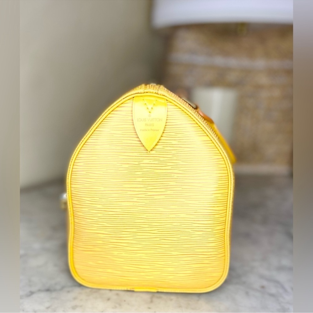 LOUIS VUITTON Epi Speedy 25 Tassili Yellow Leather - Picture 6 of 16